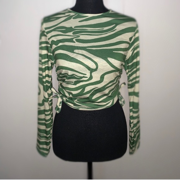 Zebra print long sleeve crop top - Picture 3 of 4